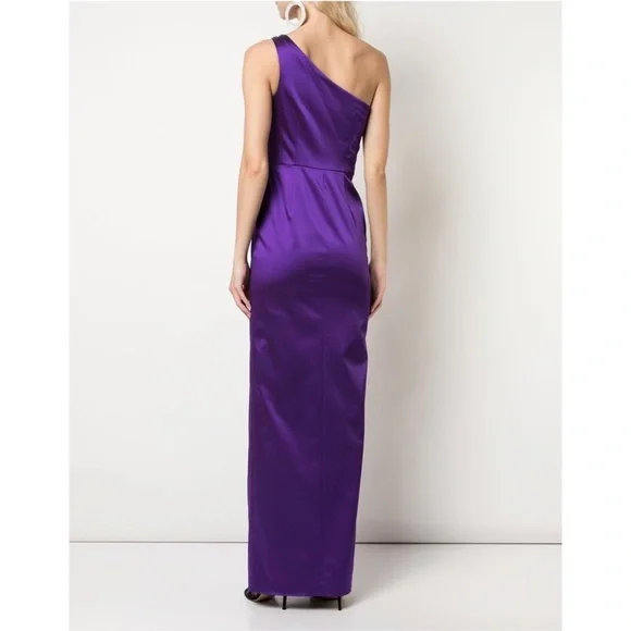 Marchesa Notte One Sleeve AppliquéPurple Gown